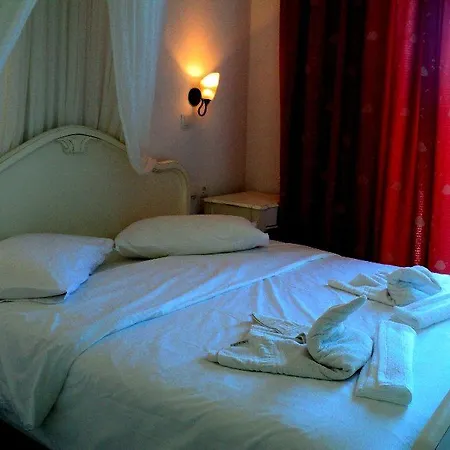 Diamond Boutique Hotell 4*