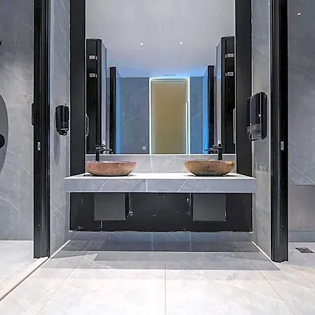 Diamond Boutique 4*